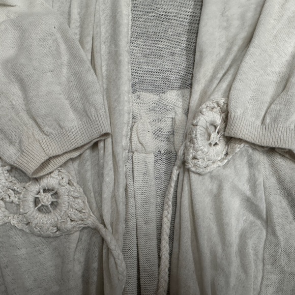 Knitted and Knotted Cardigan - Picture 5 of 9